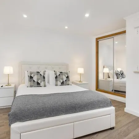 Alfama Deluxe Lägenhet
